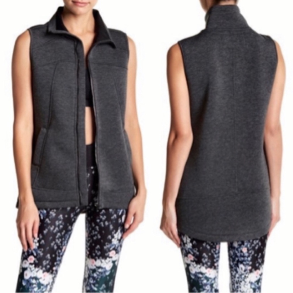 - Betsey Johnson S Performance Vest! LIKE NEW!